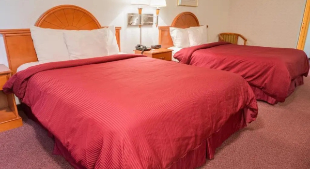 Четырёхместный номер Standard Отель Tacoma Port Inn Fife I-5