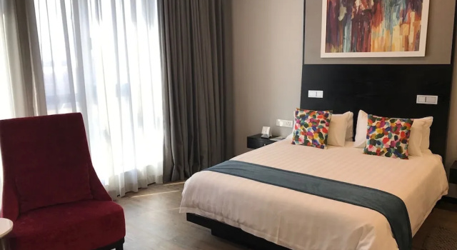 Premium Double room with city view Room50Two