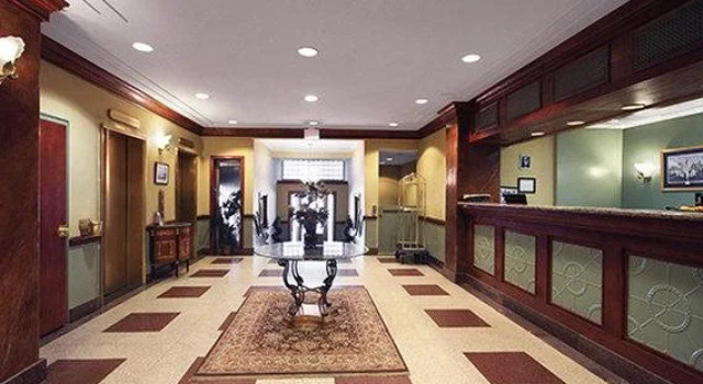 Governor Dinwiddie Old Towne, Ascend Collection