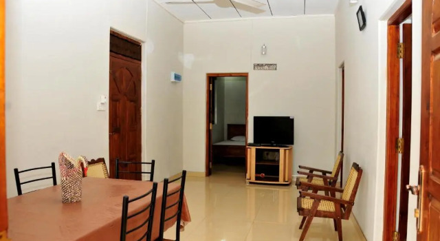 Апартаменты Anuradha Holiday Apartments