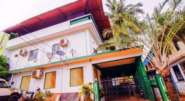 OYO 15757 Home Elegant Stay Calangute Beach