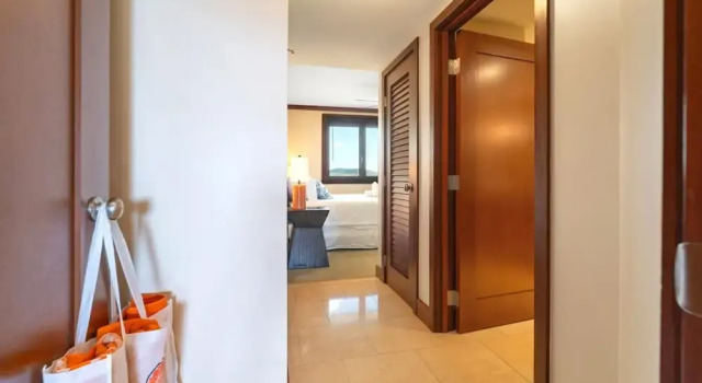 KBM Resorts FREE CAR Beach Villas at Ko Olina Ocean view 2-Bedroom Penthouse BVK-O-1604, Boek Hotel Kapolei Oahu