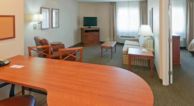 Двухместный люкс c 1 комнатой Candlewood Suites Gillette by IHG