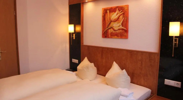 AaRa Hotel