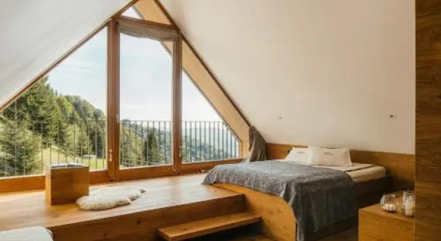Eco Chalet AstraMONTANA, Book Chalet Hoteller i Julian Alps med pool, Swimmingpool