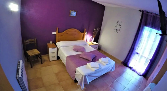 Hostal Turbon, Book Hotel Hotels in Aragon with Parking, Parking