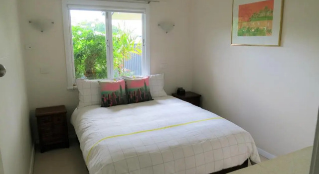 Edge Hill Clean & Green Cairns, 7 Minutes from the Airport, 7 Minutes to Cairns CBD & Reef Fleet Terminal, Book Hotel Edge Hill Cairns and Northern Beaches