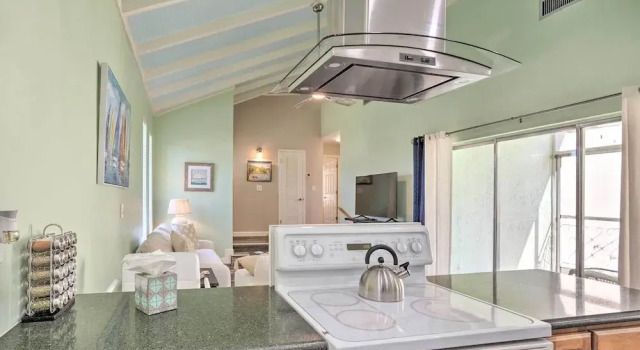 Stuart Vacation Rental Near Manatee Marina!, Book Hotel Stuart Hutchinson Island