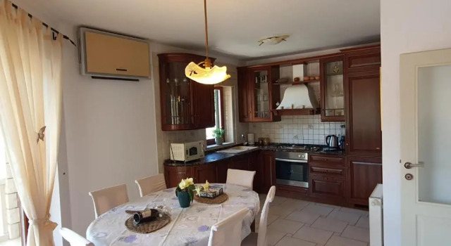 Апартаменты с 3 комнатами Villa Ana