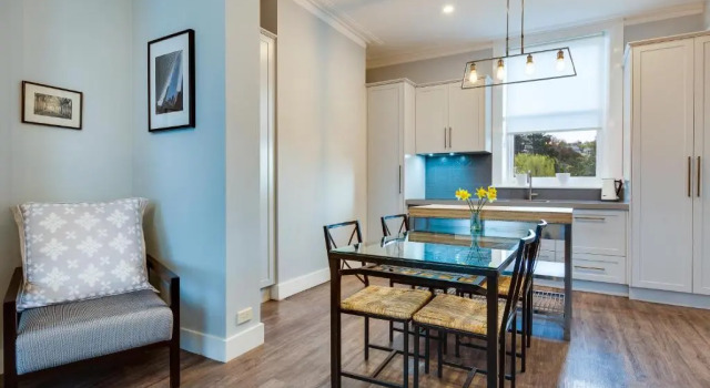 City Retreat Hobart, Забронировать Отель Отели Хобарт 4 звезды, рядом с Музей австралийской армии в Тасмании, 4*