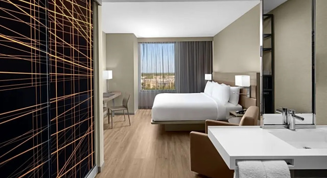 Номер AC Hotel by Marriott Miami Dadeland