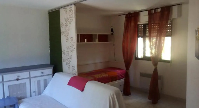 Studio de 27 m² + 70 m² de jardin à 100 m des plages