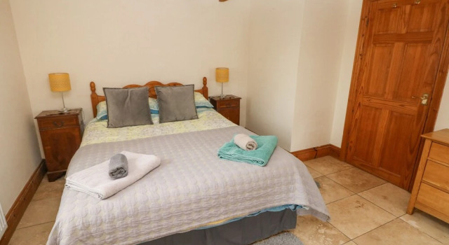 Y Cartws, Book Vacation Home Eglwyswrw Pembrokeshire