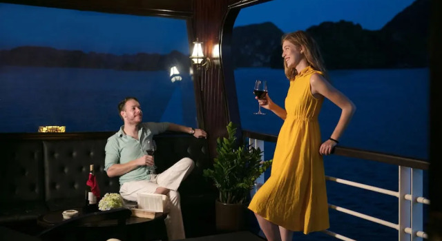 Двухместный номер Executive с балконом и с видом на океан V'Spirit Cruises