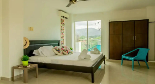 Двухместный номер Deluxe с балконом и с видом на океан The Cantamar Beach Hostel
