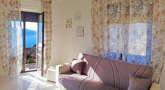 Casa Palanca Lake view apartment by Gardadomusmea, Забронировать Апартаменты/квартира Тремозине-суль-Гарда Тренто