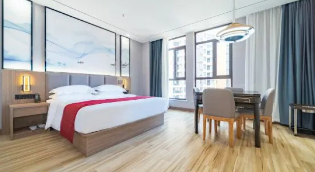 Двухместный люкс Chuxing Xinxi Hotel (Zhuhe branch)