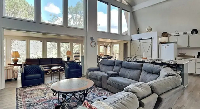 Коттедж с 5 комнатами с балконом Enchanted Forest by Ruidoso Vacation Rentals