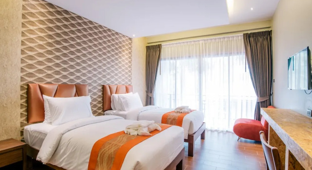 Номер Deluxe с балконом и с видом на горы Frank Ao Nang Krabi Resort