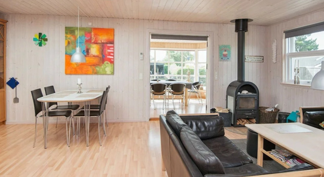 Modern Holiday Home in Fredericia With Sauna, Book Hotel 4-stjernede hoteller i Børkop, 4*