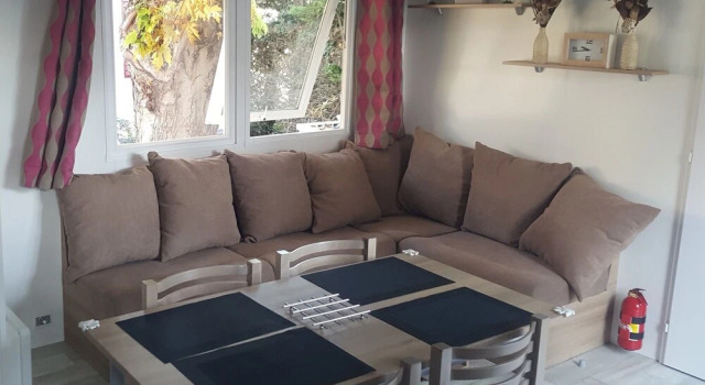 Bungalow With 3 Bedrooms in Saint-jean-de-monts, With Pool Access, Fur