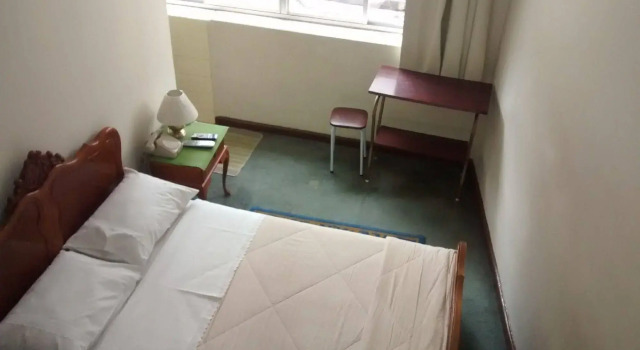 Hotel Cervantes, Забронировать Отель Отели Куритиба с парковкой, рядом с Конгресс-центр Estacao Embratel, Парковка