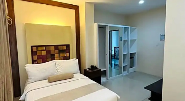 Двухместный номер Deluxe с балконом Sierra Hotel