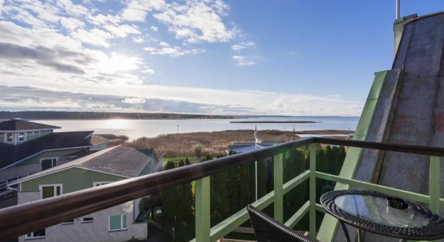 Семейный люкс с балконом Päeva Villa