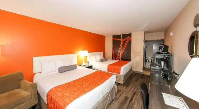 Номер Standard Howard Johnson by Wyndham Winnipeg West