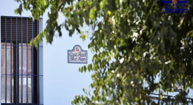 Casa Rural Blue Moon, Забронировать Отель Касалья-де-ла-Сьерра Sierra Norte de Sevilla