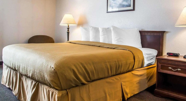 Двухместный номер Standard Quality Inn & Suites Middletown - Franklin