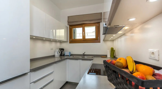 Апартаменты Premium с балконом и с видом на сад Maj Premium Residence