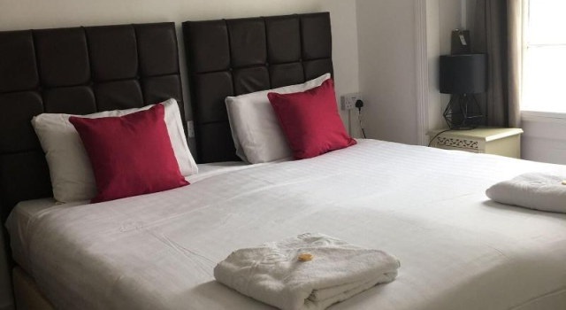 Kings, Book Hotel Newmarket Suffolk