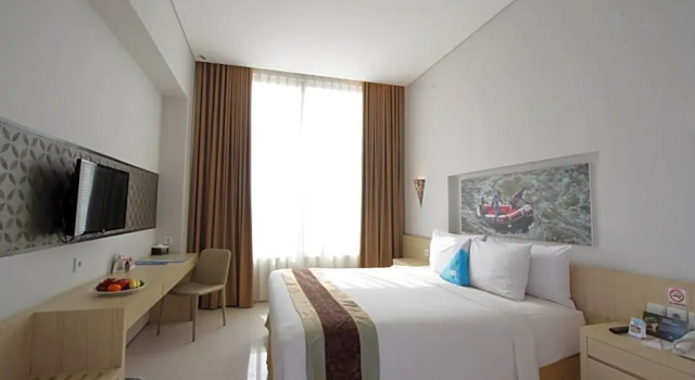 Camera Deluxe Megaland Hotel Solo