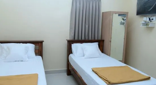 9 RAYA Hotel