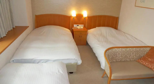 Трёхместный номер Standard Kobe Luminous Hotel