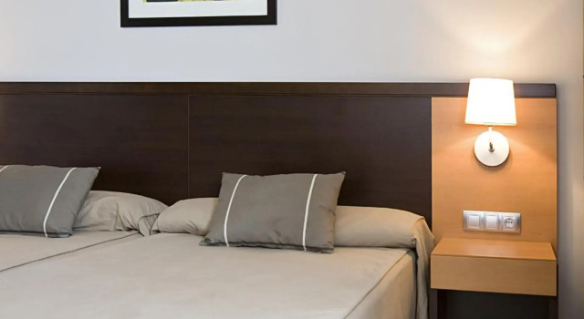 Hotel Castillo El Burgo, Забронировать Отель Недорогие отели Леона, недорого