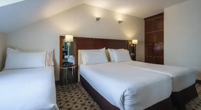 Трёхместный номер Standard Eurostars Gran Via