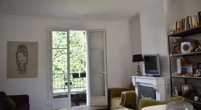 3 Storey Flat With Private Terrace, Забронировать Отель Париж Иль-де-Франс, рядом с Lac Daumesnil