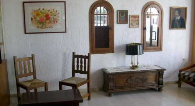 Krits Hotel