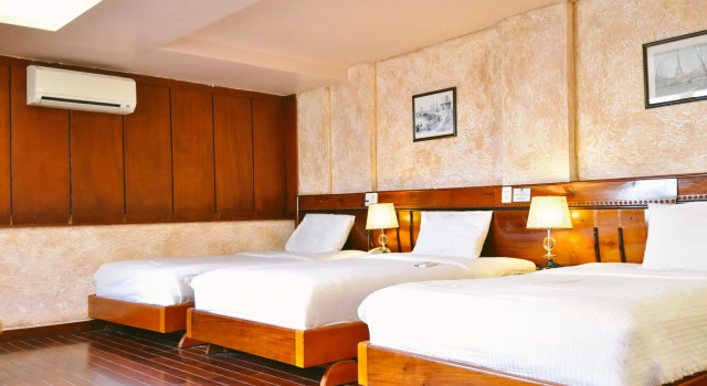 Кровать в общем номере Duc Vuong Saigon Hotel - Bui Vien