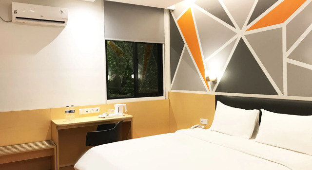 Juno Jatinegara Jakarta, Book Hotel Hotels in Jakarta with Parking, Parking