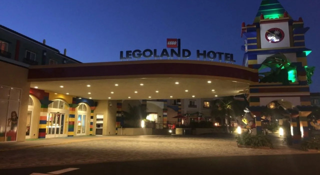 LEGOLAND California Hotel and Castle Hotel, Забронировать Курортный отель Отели Карлсбад 3 звезды, рядом с Poinsettia Park, 3*
