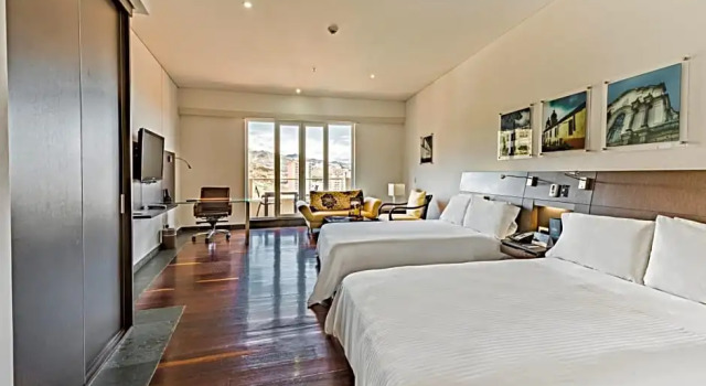 Номер Luxury с балконом Hotel Spiwak Chipichape Cali