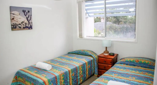 Surfers Beach Holiday Apartments, Забронировать Апартаменты/квартира Серферс-Парадайс Голд-Кост, рядом с Florida Gardens Tram Station