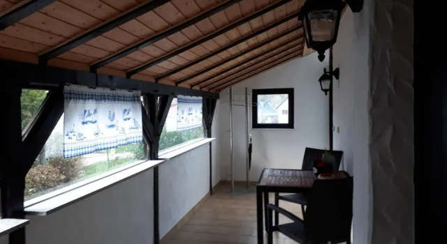 Коттедж с 3 комнатами Ferienhaus Eifelschätzchen am Kronenburger See