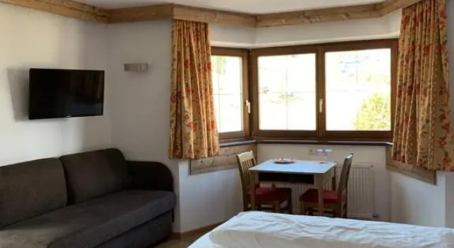 Трёхместный номер Standard с балконом Hotel Garni Schieferle