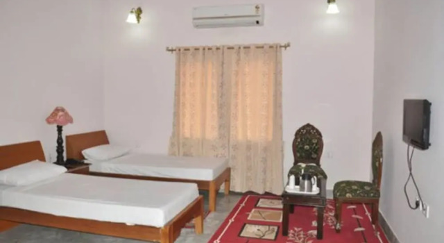 Двухместный номер Deluxe с балконом и с красивым видом из окна Satyam Palace Resort