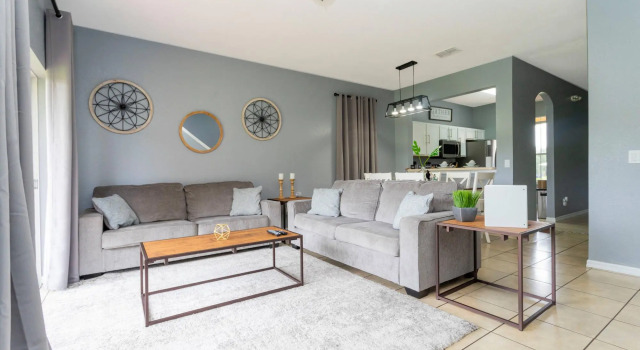 Cozy Home at Luxury Resort Regal Palm 206