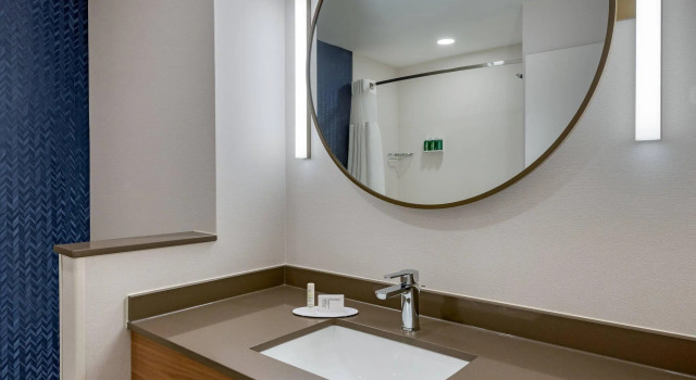 Четырёхместный номер Standard Fairfield Inn & Suites by Marriott Charlotte Monroe